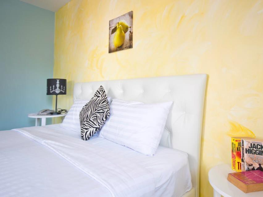 Oyo 345 The Click Guesthouse At Chalong Phuket Eksteriør bilde